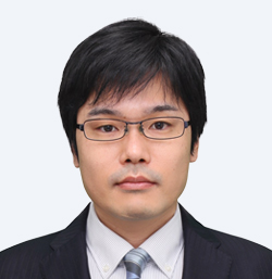 上席特別研究員 秋山 満昭