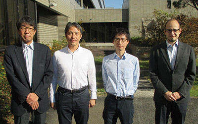 Hiroshi Yamaguchi／Hajime Okamoto／Ryuichi Ohta／Victor M. Bastidas