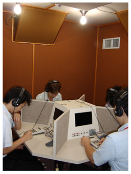 （図2.1）音声品質評価ブースの例
